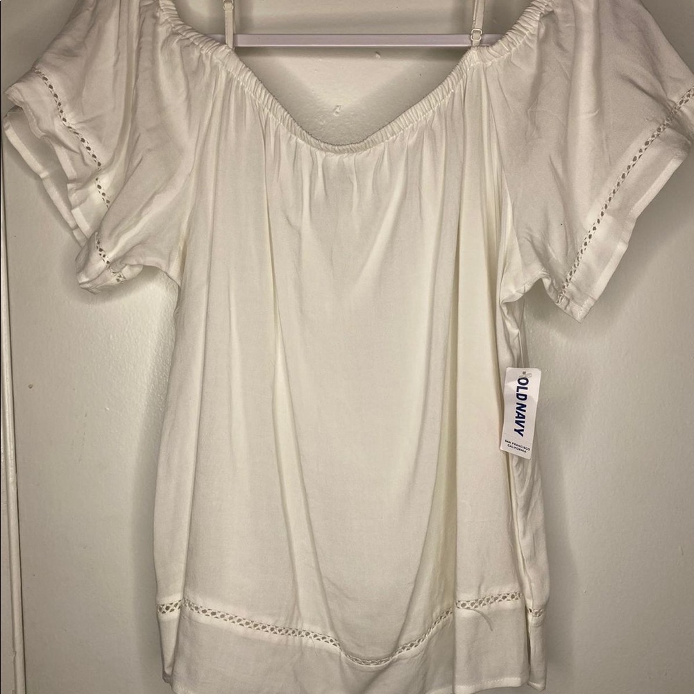 Old navy white top size large